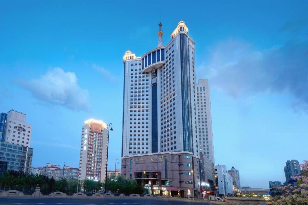 Hanting Hotel Harbin Railway Station Square Esterno foto