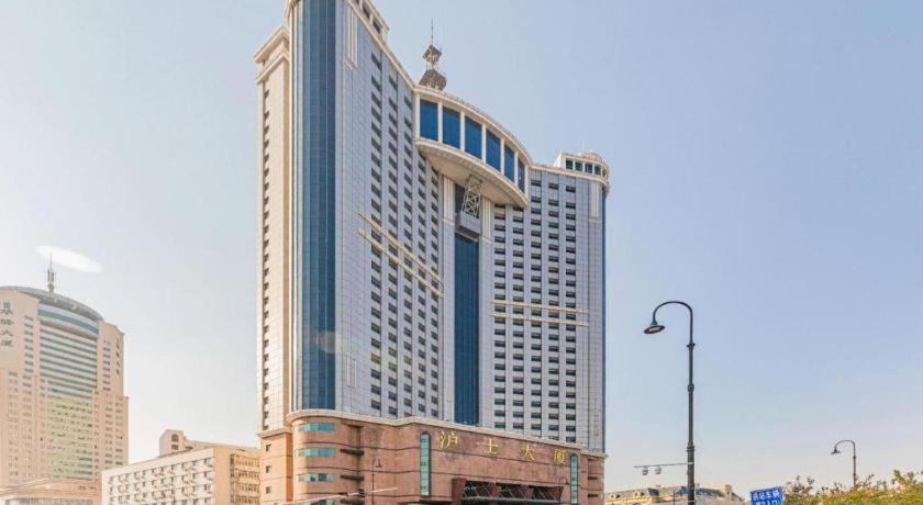 Hanting Hotel Harbin Railway Station Square Esterno foto