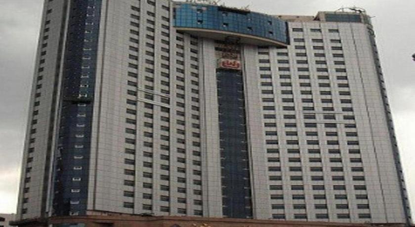 Hanting Hotel Harbin Railway Station Square Esterno foto
